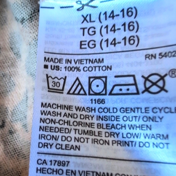 Old Navy Girls Leopard Print Mid Length Sleeve Tee in Black and Tan - Picture 6 of 9